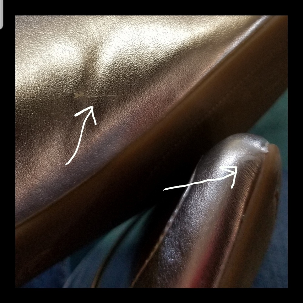 NWOT Stylish Silver Flats - Picture 8 of 8